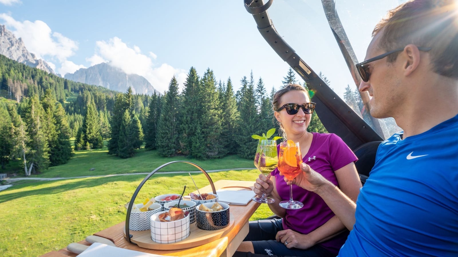 Aperitivo panoramico in quota con vista sulle Dolomiti